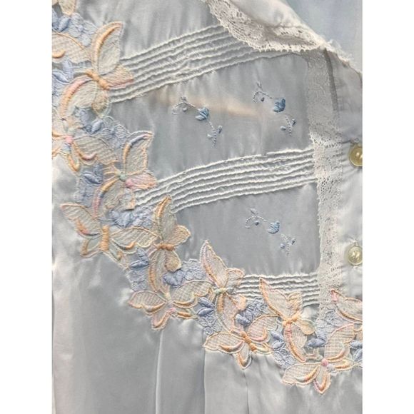 Vintage Anna Light Blue Embroidered Nightgown size Large - Picture 5 of 8